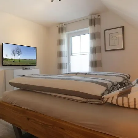 Kapitaenshaus Apartment Groß Schwansee